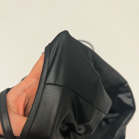 NWOT 💣🔥🖤 gorgeous Black Faux Leather Midi dress size L - Picture 6 of 16